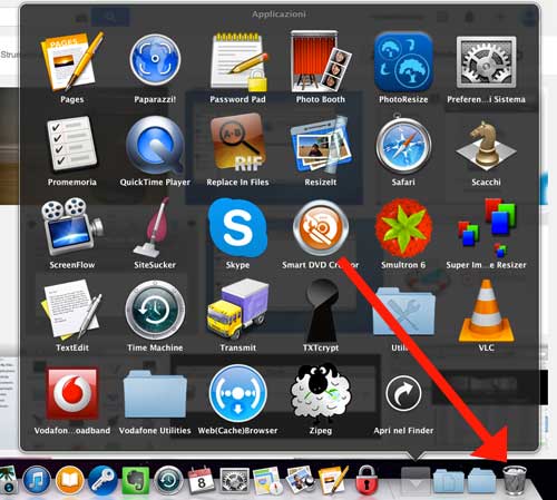 Trascinare un'applicazione nel cestino del Mac